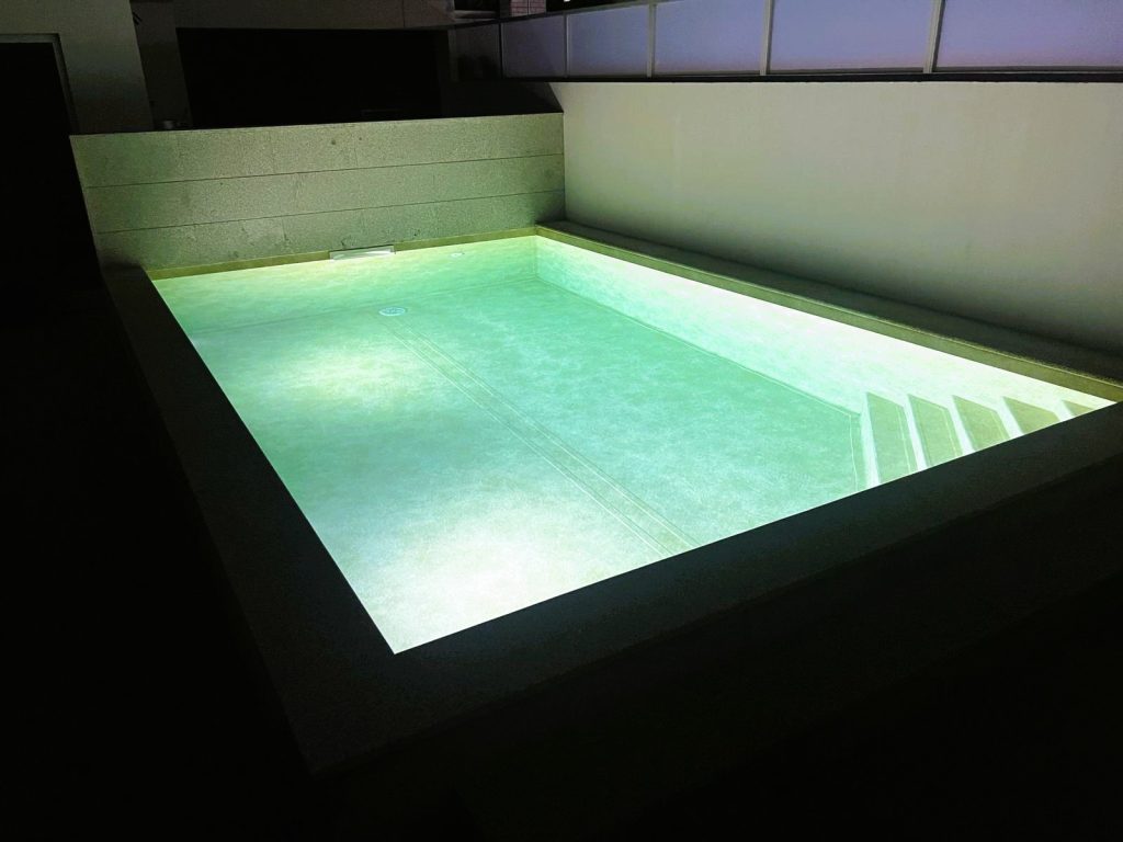 Manutenção de Jardins e Piscinas, Mantenimiento de jardines y piscinas, Entretien de jardins et piscines, Manutenzione di giardini e piscine